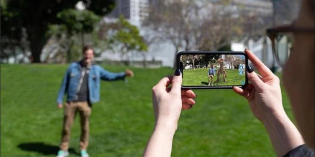 Mobile Augmented Reality - 3D Visuals in Smartphones